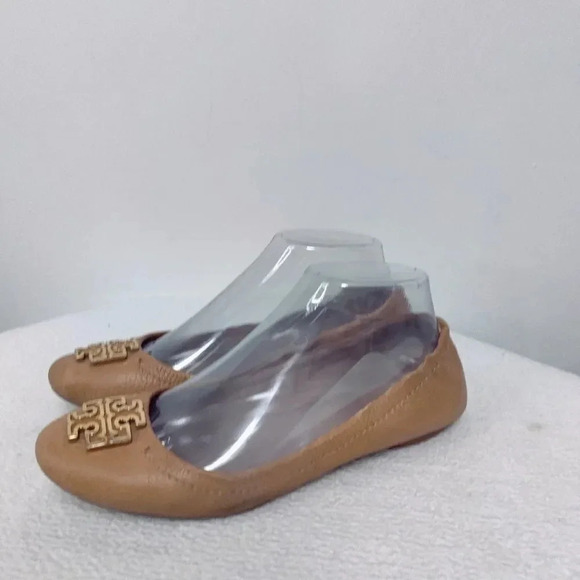 Tory Burch signature tan ballet flats 7 - Picture 6 of 16